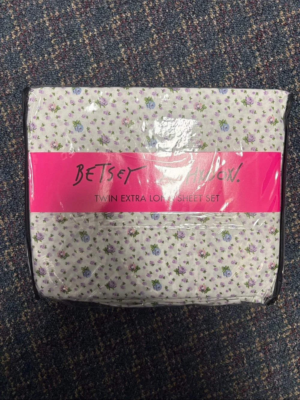 New In Bag Betsey Johnson White Sheet Set with flowers twin xl